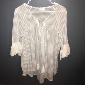 Light weight boutique top!